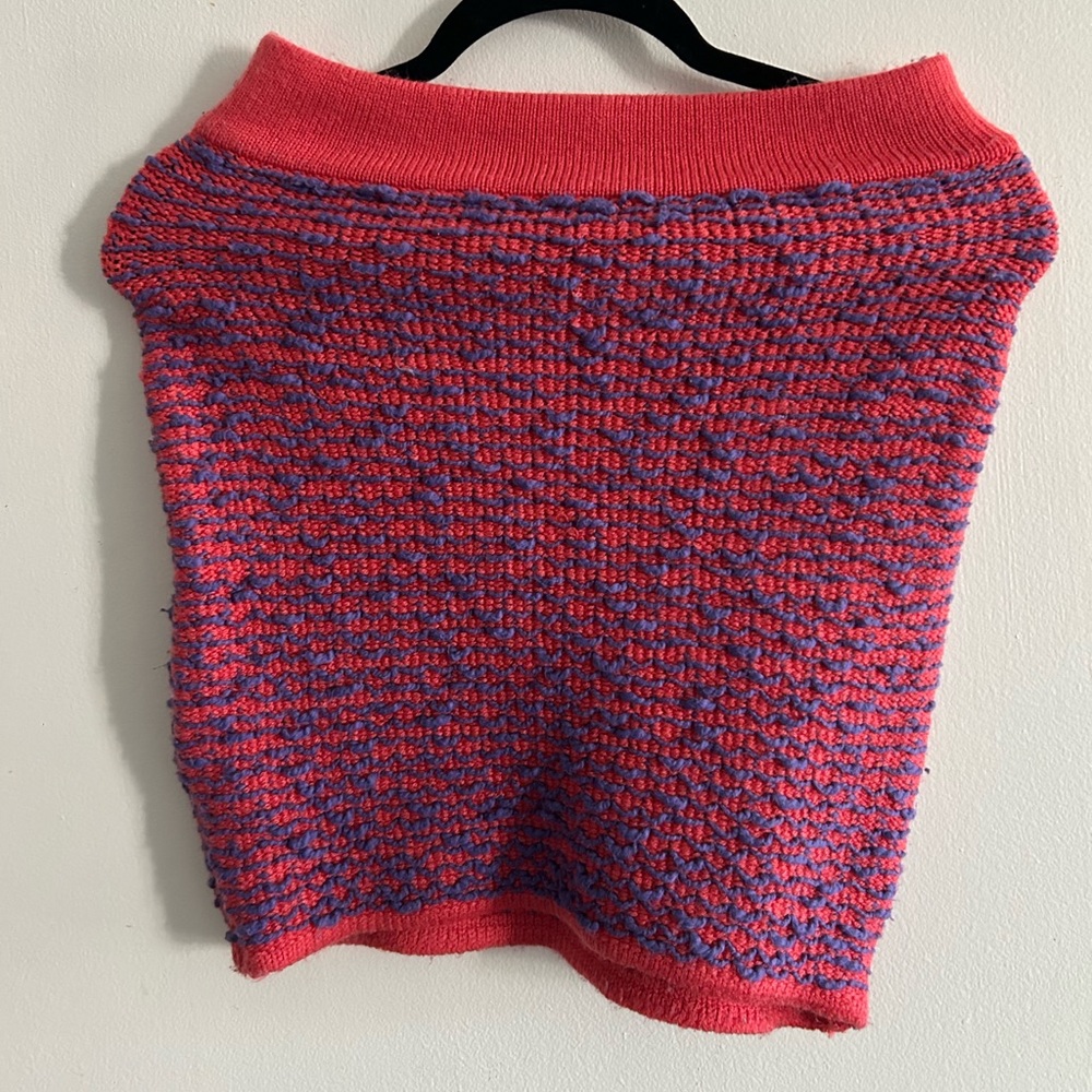 Elevate Your Wardrobe:Knitted Stretch Skirt from Nasty Gal in size M.